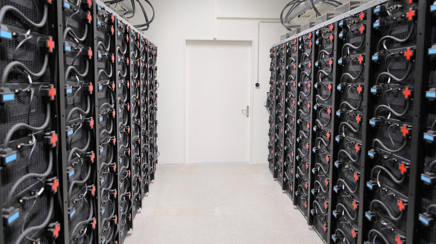 C_2102_Arbon_Batterie