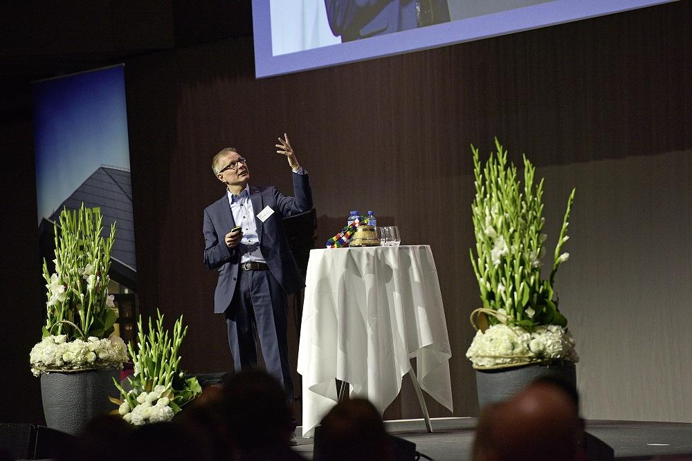 Von der dunklen Seite und längst vergangenen Zeiten