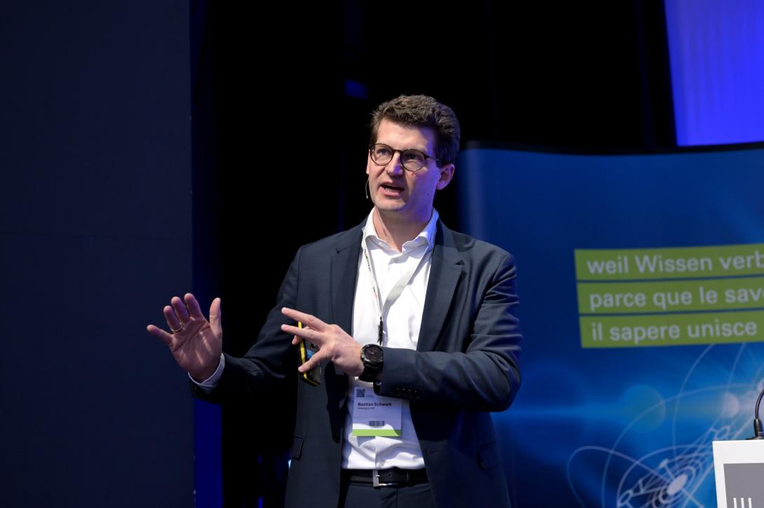 Stromnetze und Energiemärkte zukunftssicher machen