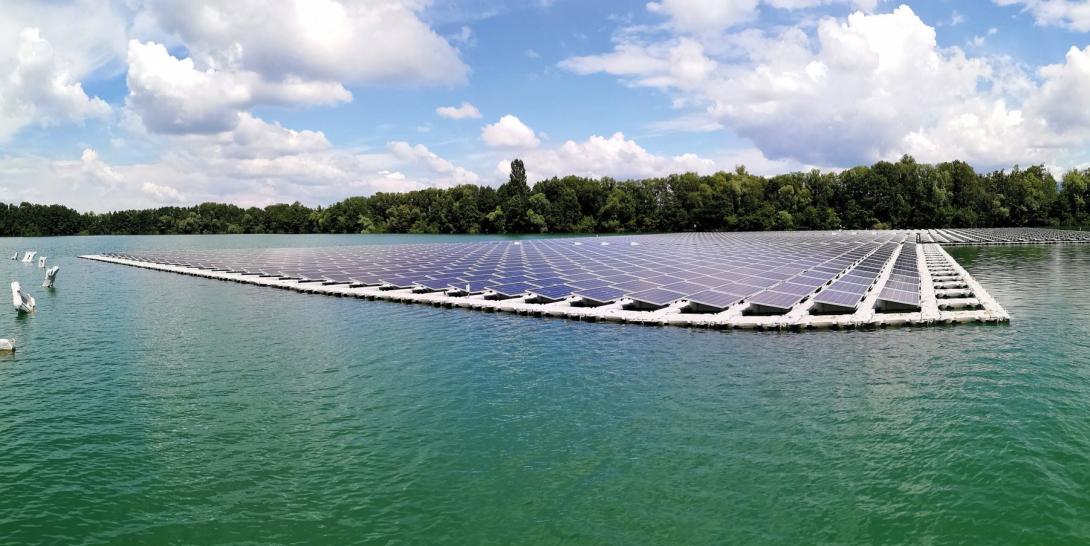 Schwimmende Photovoltaik
